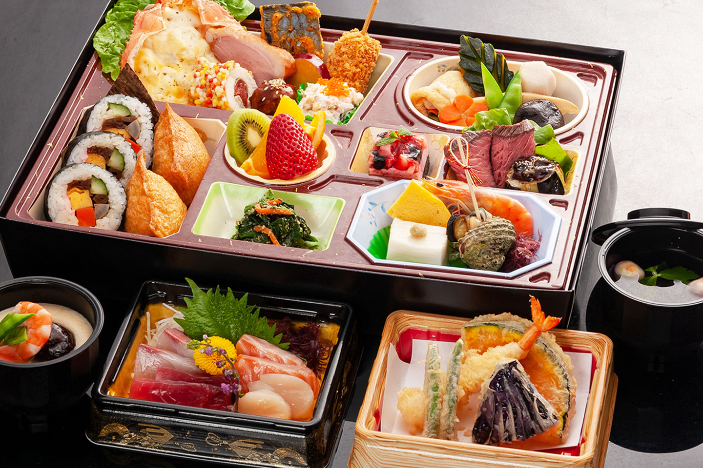 箱膳会席 ～みやび～ | 四季の味を届ける 仕出しみほり峠